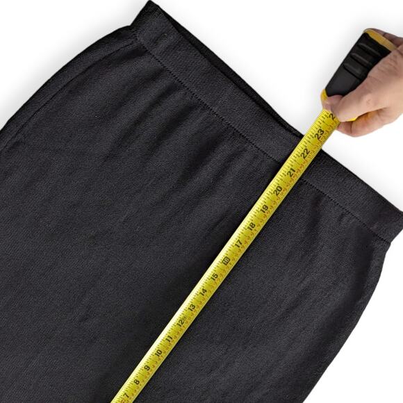 ST JOHN CAVIAR Mid length knit santana slim fit skirt SZ 8 - Picture 3 of 7